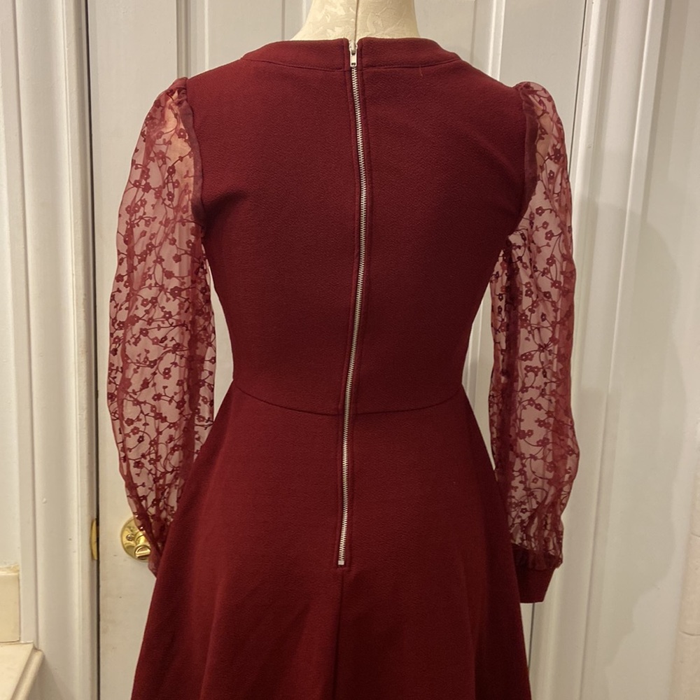 RED FORMAL DRESS - Picture 4 of 5